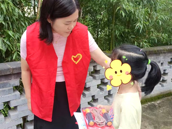 回饋社會14
